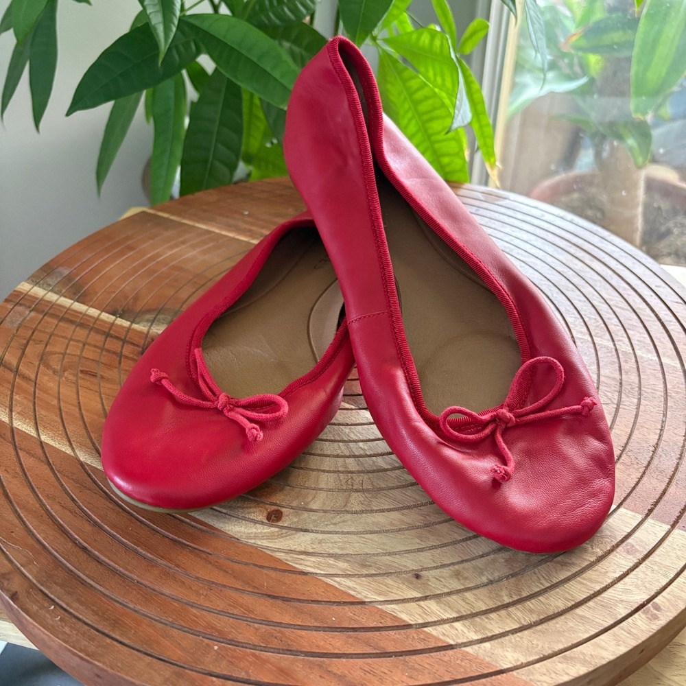 Aerosoles Homerun Red Leather Ballet Flats Bow Detail 8.5W Wide Classic Slip On